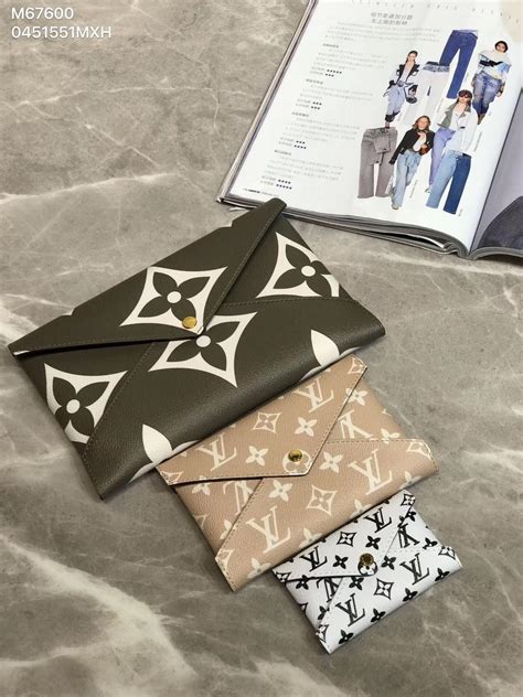 louis vuitton pochette envelope